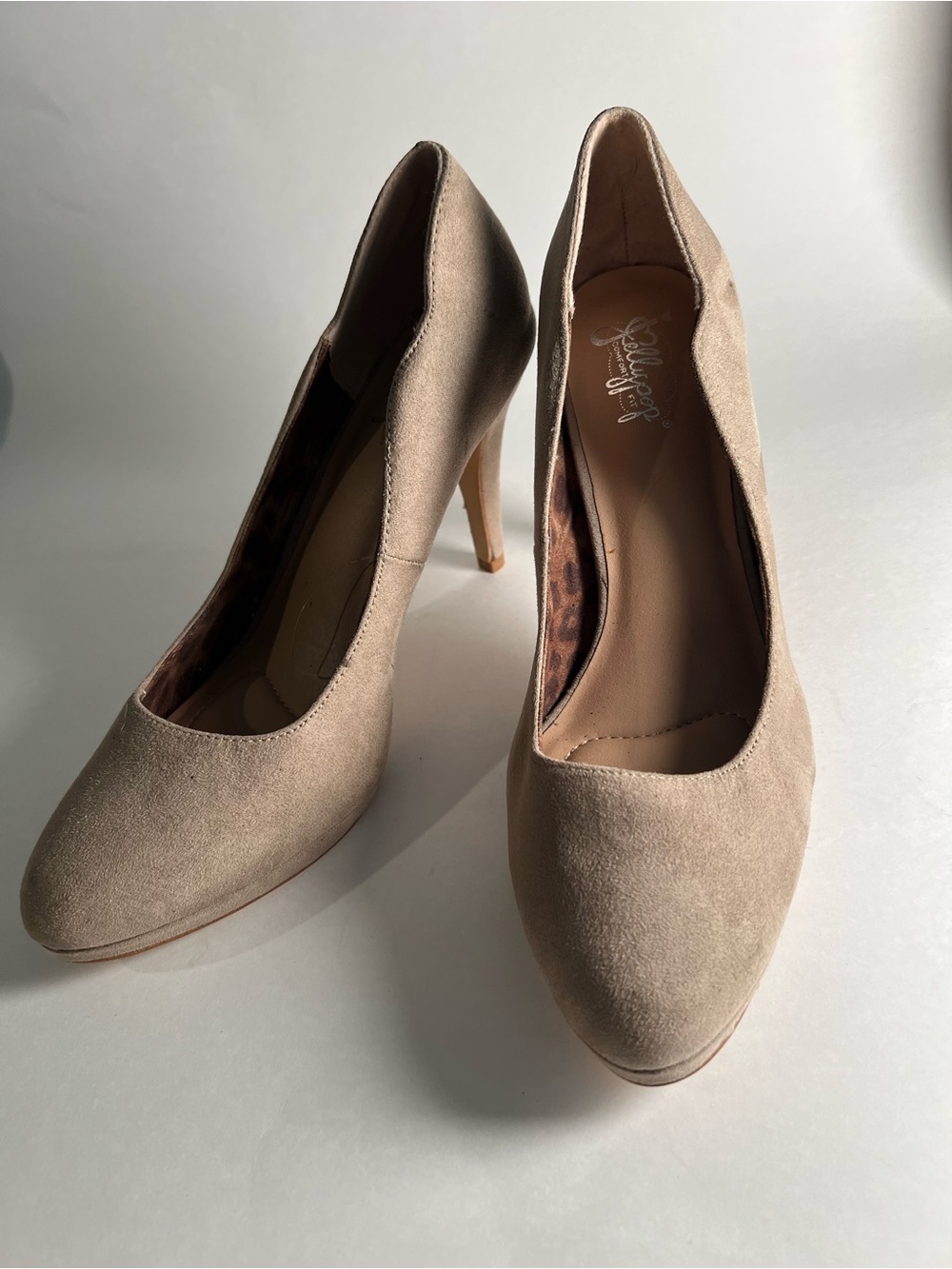 Jellypop Beige Suede Women's Stiletto Heels Size 10